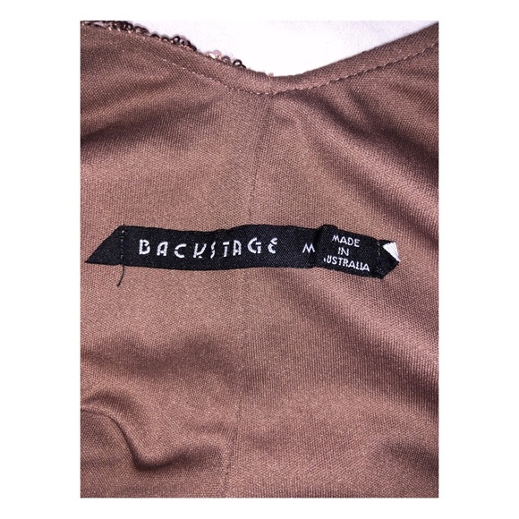 BACKSTAGE - Picture 4 of 4